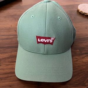 Levi’s flex fit hat